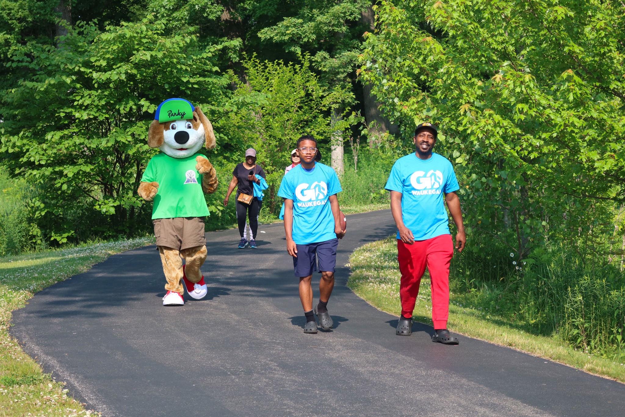 GO WAUKEGAN Splashin' Summer Walk